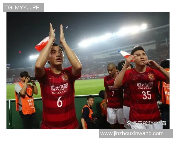 最近退役的足球明星是谁引发了球迷们的热议和关注